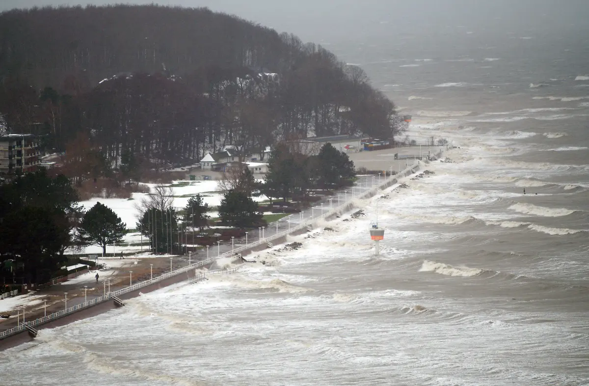 2ome2348-jpg6216891569965947067