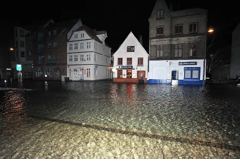 2omc0703-jpg6304172126495091175