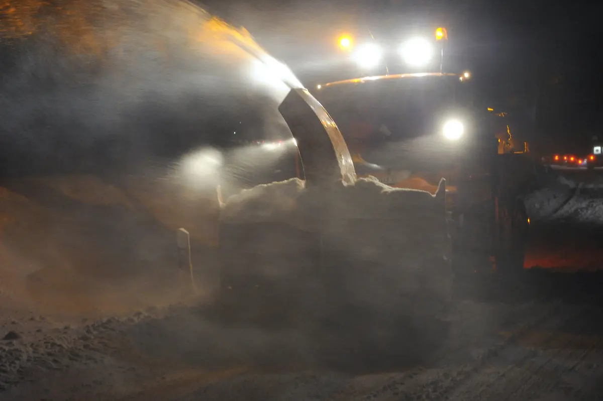 2om91724-jpg3645125618580713645