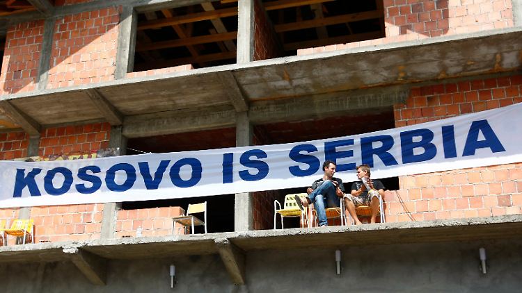 Haus an einer Straßensperre nahe Mitrovica.