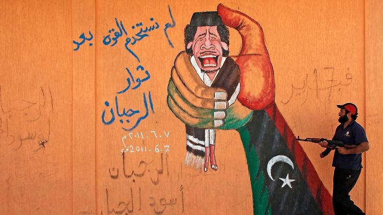 Ein Kämpfer der libyschen Rebellen in der Stadt Yafran.