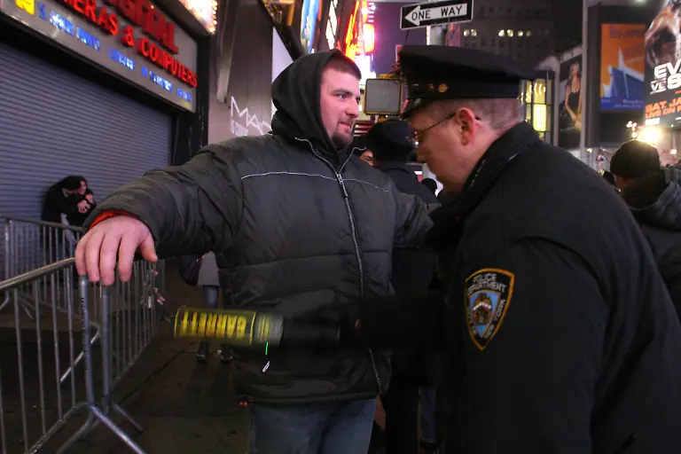New-Years-Eve-NYTF102-jpg8851787581982494250