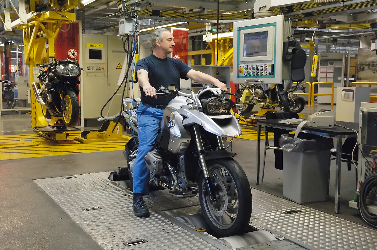 MEDIA-0805-ABS-Pruefstand-1