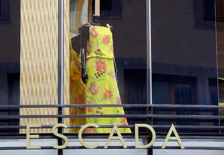 05escada
