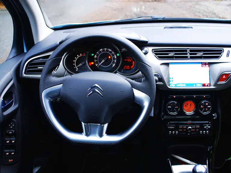 Citroen-C3-2009-12-12-11-21-11-2