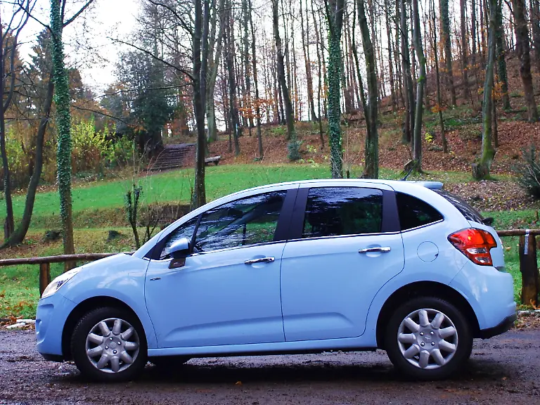 Citroen-C3-2009-12-12-11-21-04