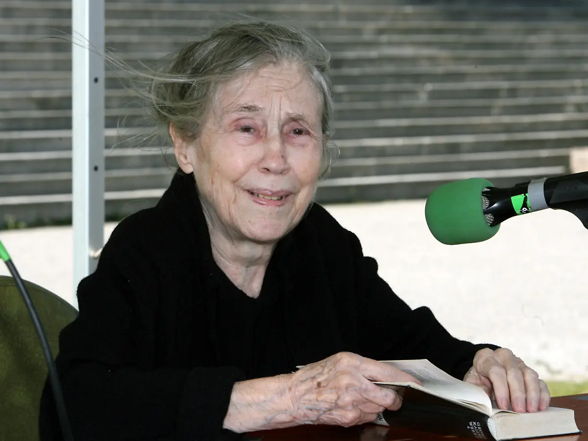 2o1n0245-jpg2006566170891655896