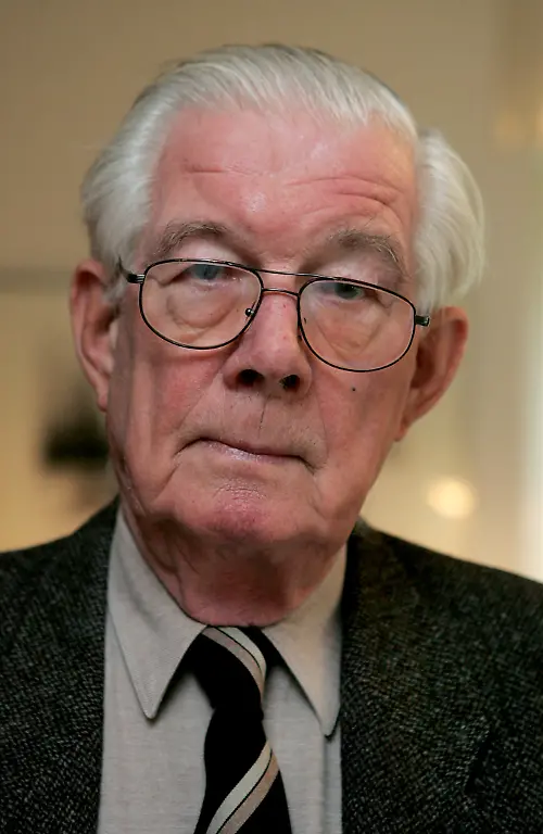 2o1n0045-jpg7245799520164401537