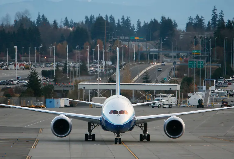 Dreamliner-WASEA103-jpg5062340840334568776