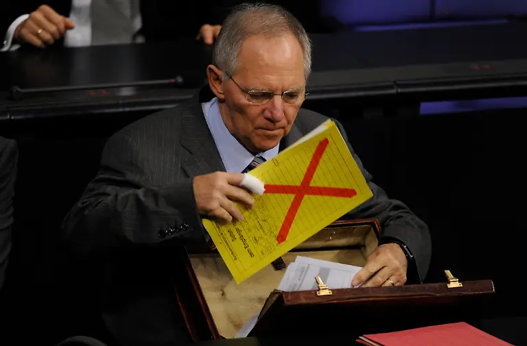 Dieses-Bruttosparen-macht-die-betriebliche-Altersvorsorge-rentabel-Bis-zu-vier-Prozent-der-Beitragsbemessungsgrenze-bleiben-die-Einzahlungen-steuerfrei-Der-Fiskus-kommt-erst-im-Alter-ins-Spiel-Dann-muss-die-Betriebsrente-voll-versteuert-werden