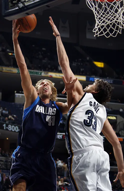 Mavericks-Grizzlies-Basketball-TNNB101-jpg3538993975273253473