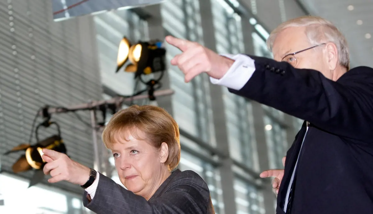 REH12-GERMANY-1208-11-JPG1990242621280142898