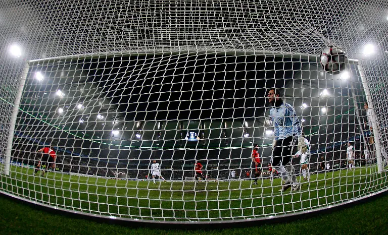 CHA100-SOCCER-CHAMPIONS-1208-11-JPG933407148725665896