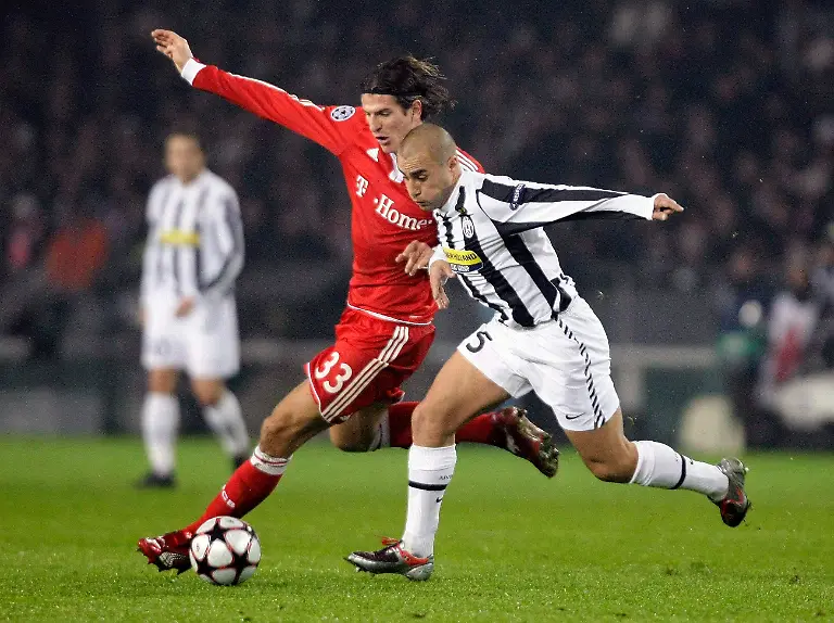 MDA06-SOCCER-CHAMPIONS-1208-11-JPG4762339993050312882