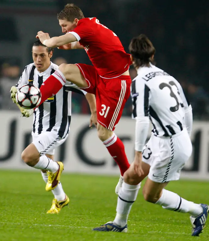 ITALY-SOCCER-CHAMPIONS-LEAGUE-XAC101-jpg6424335571593162266