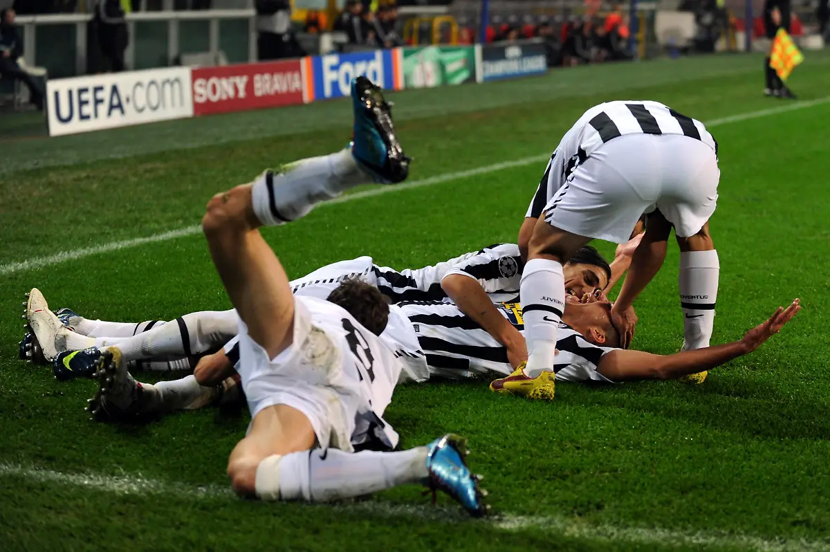 ASB511-SOCCER-CHAMPIONS-1208-11-JPG6441133703211018900