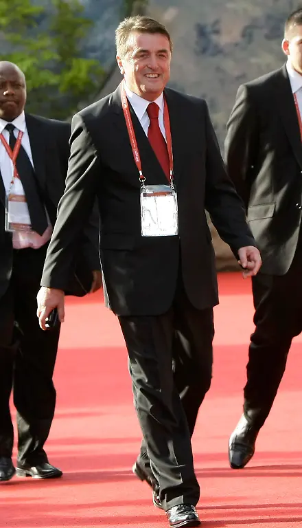 CAP909-SOCCER-WORLD-DRAW-1204-11-JPG7655426479387512453