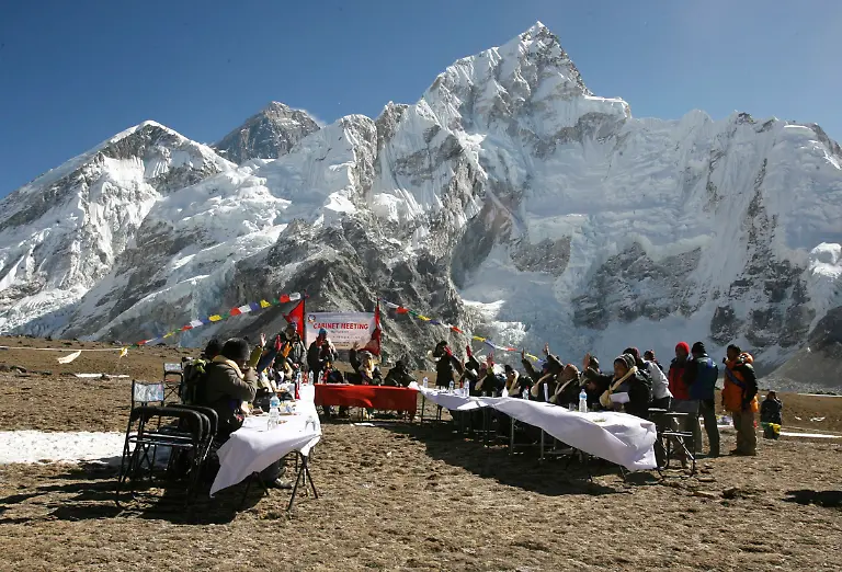 NEP01-NEPAL-1204-11-JPG8070532197067028975