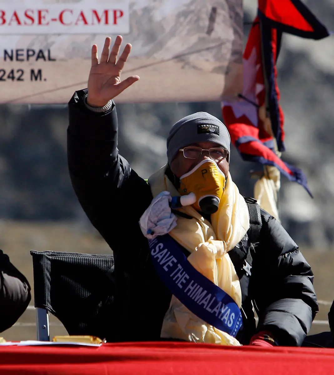 NEP14-NEPAL-CABINET-EVEREST-1204-11-JPG1619214125504663063