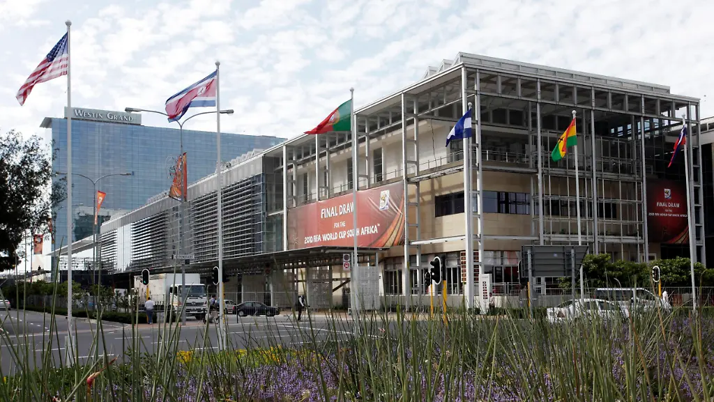 RW05-SOCCER-WORLD-1203-11-JPG5254833527134945697