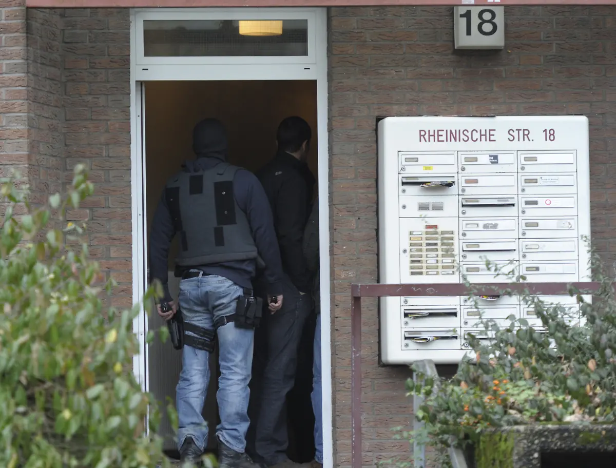 2ntp5716-jpg4234660459354737899