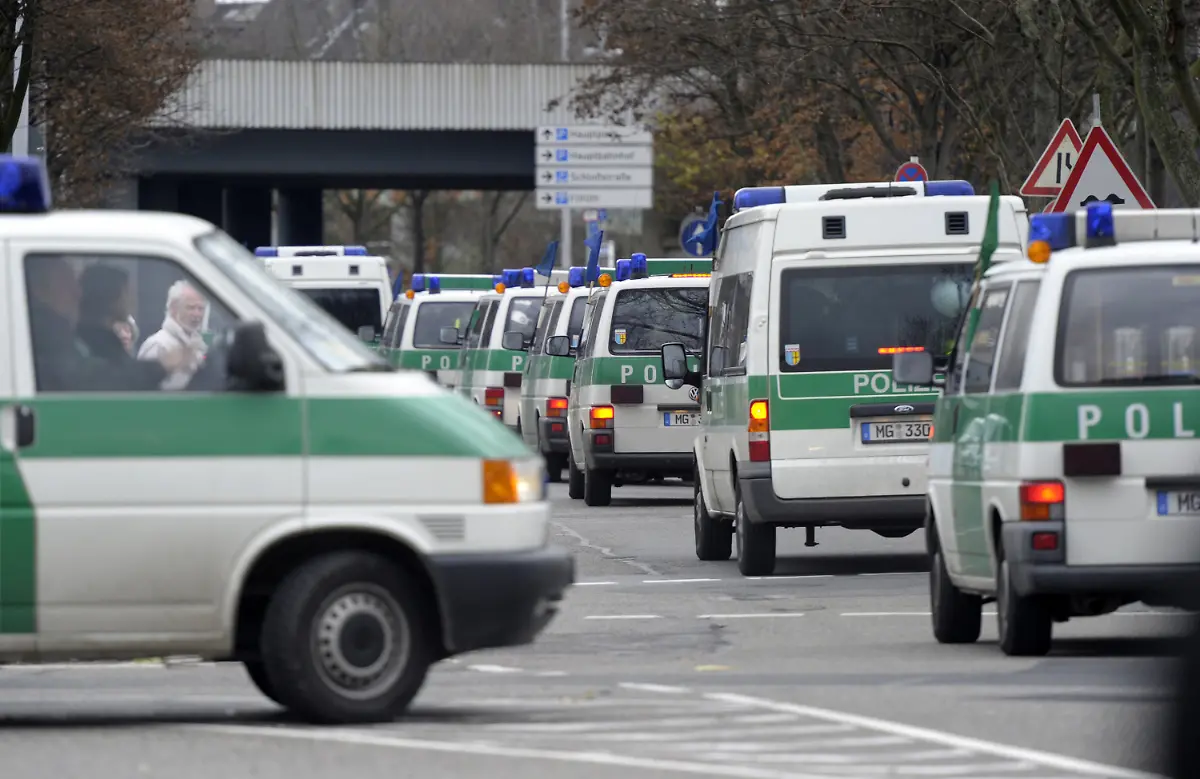 2ntq0443-jpg1096583335220087776