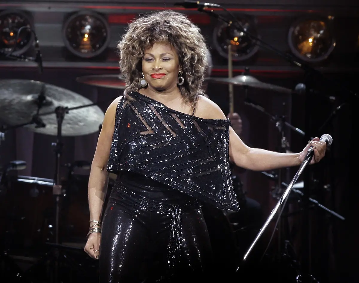 2nqt0051-jpg5918608554207706905