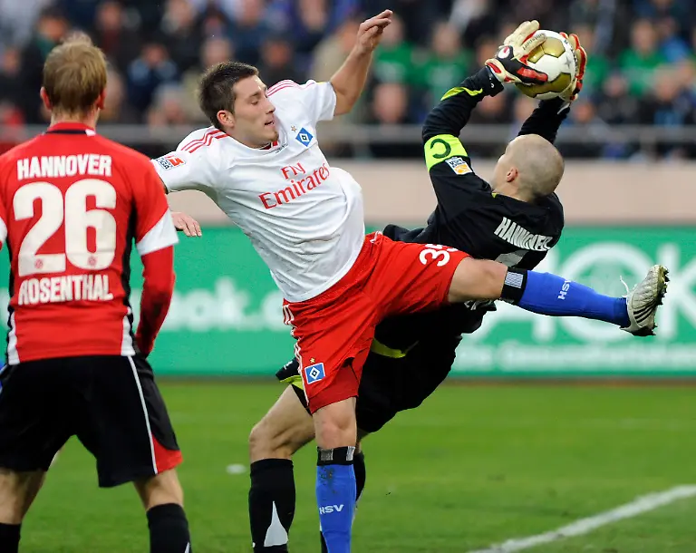 Germany-Soccer-Bundesliga-HAN107-jpg2550535897219764628