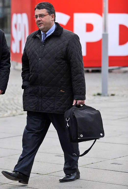 DEU-SPD-Parteitag-Vorstand-SPD103-jpg5404859039247907363