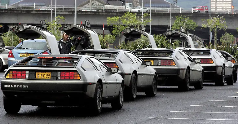 38b-DeLorean-1977
