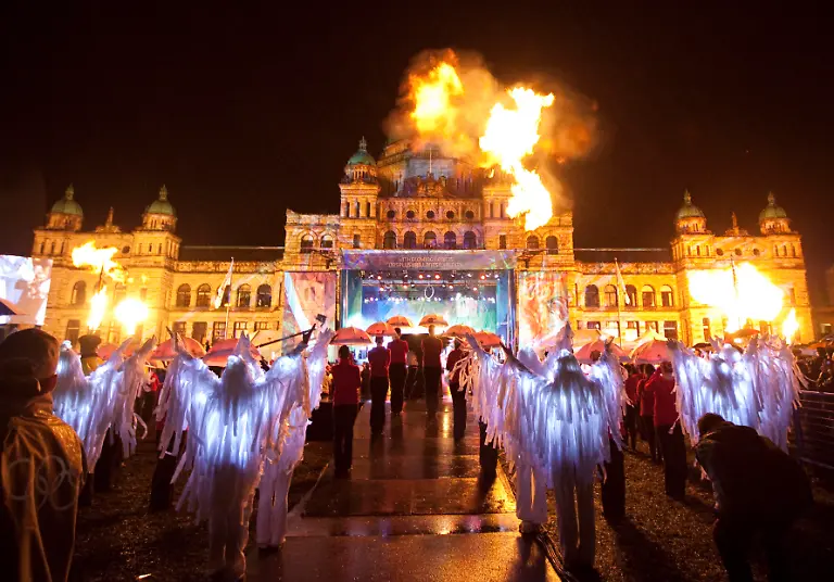 Vancouver-Torch-JOHV153-jpg1790083424083761636