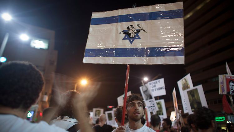 Junge Demonstranten in Israel: Politische Vertreter sind unerwünscht.