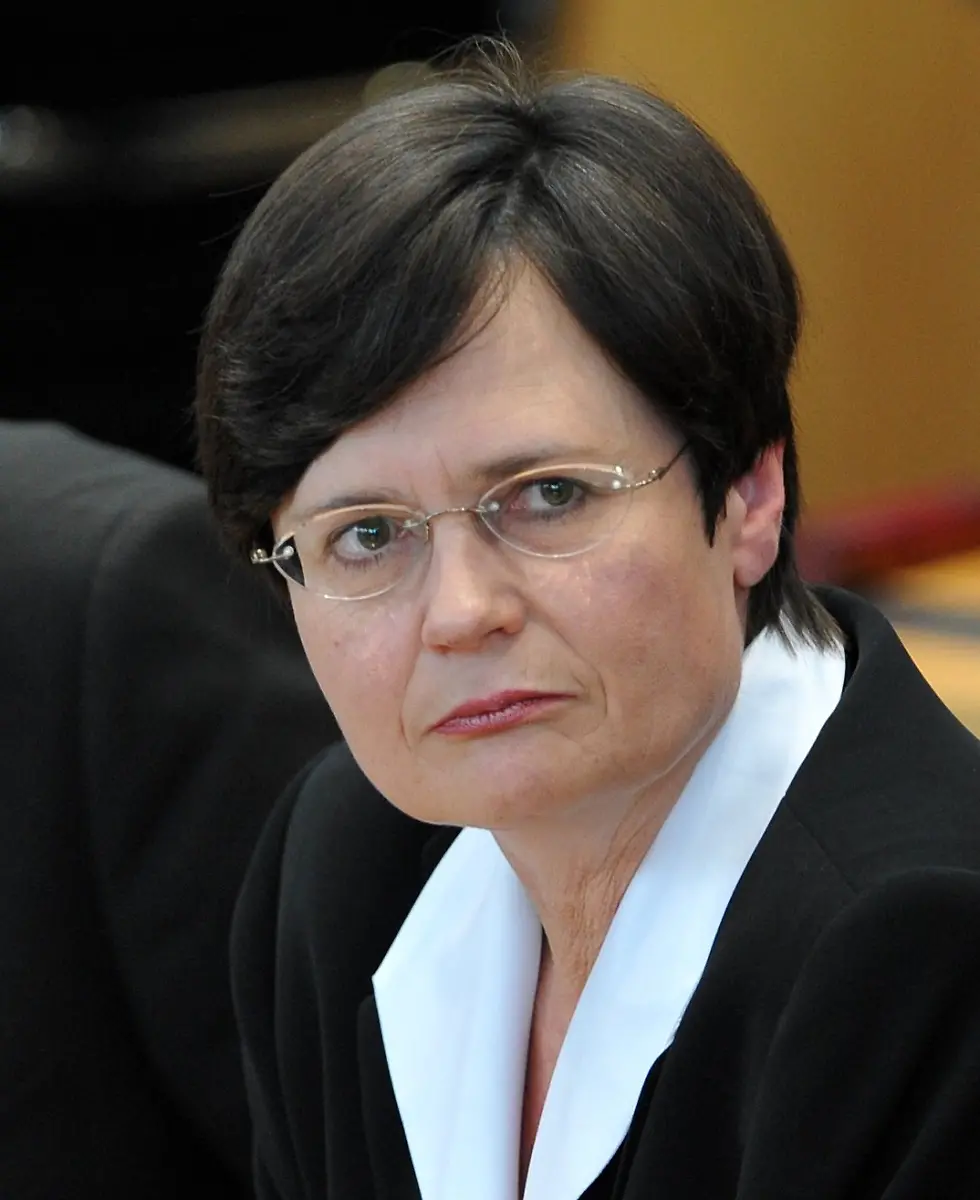 2n9l5909-jpg4648944456249518255