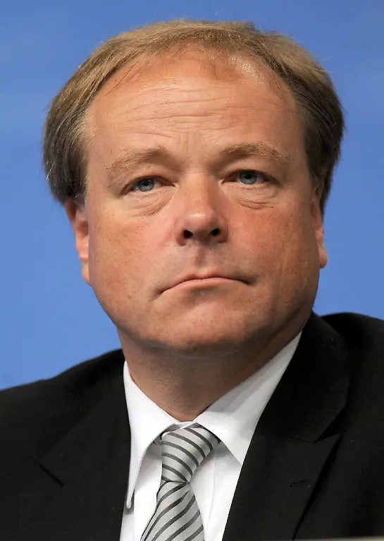 2n555311-jpg3079479591774661825