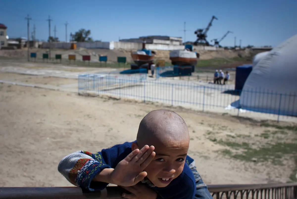 Central-Asia-Reappearing-Sea-NY425-jpg30481824569497414