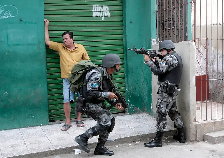 RIO204-BRAZIL-VIOLENCE-1019-11-JPG2063722879999230867