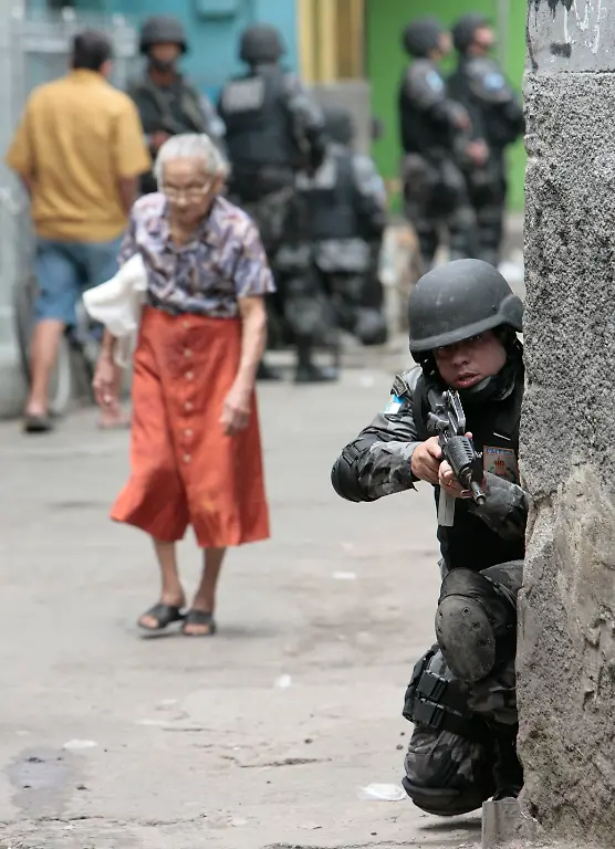 RIO202-BRAZIL-VIOLENCE-1019-11-JPG4178759326169439919