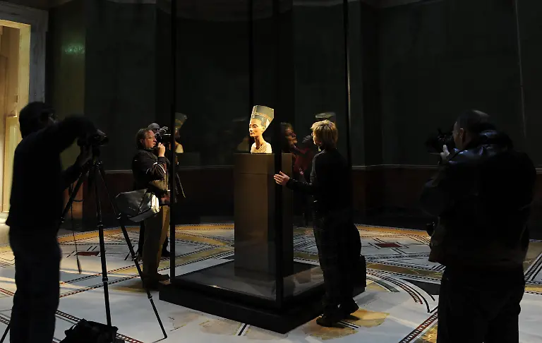 2mzn3431-jpg8543619010165599314