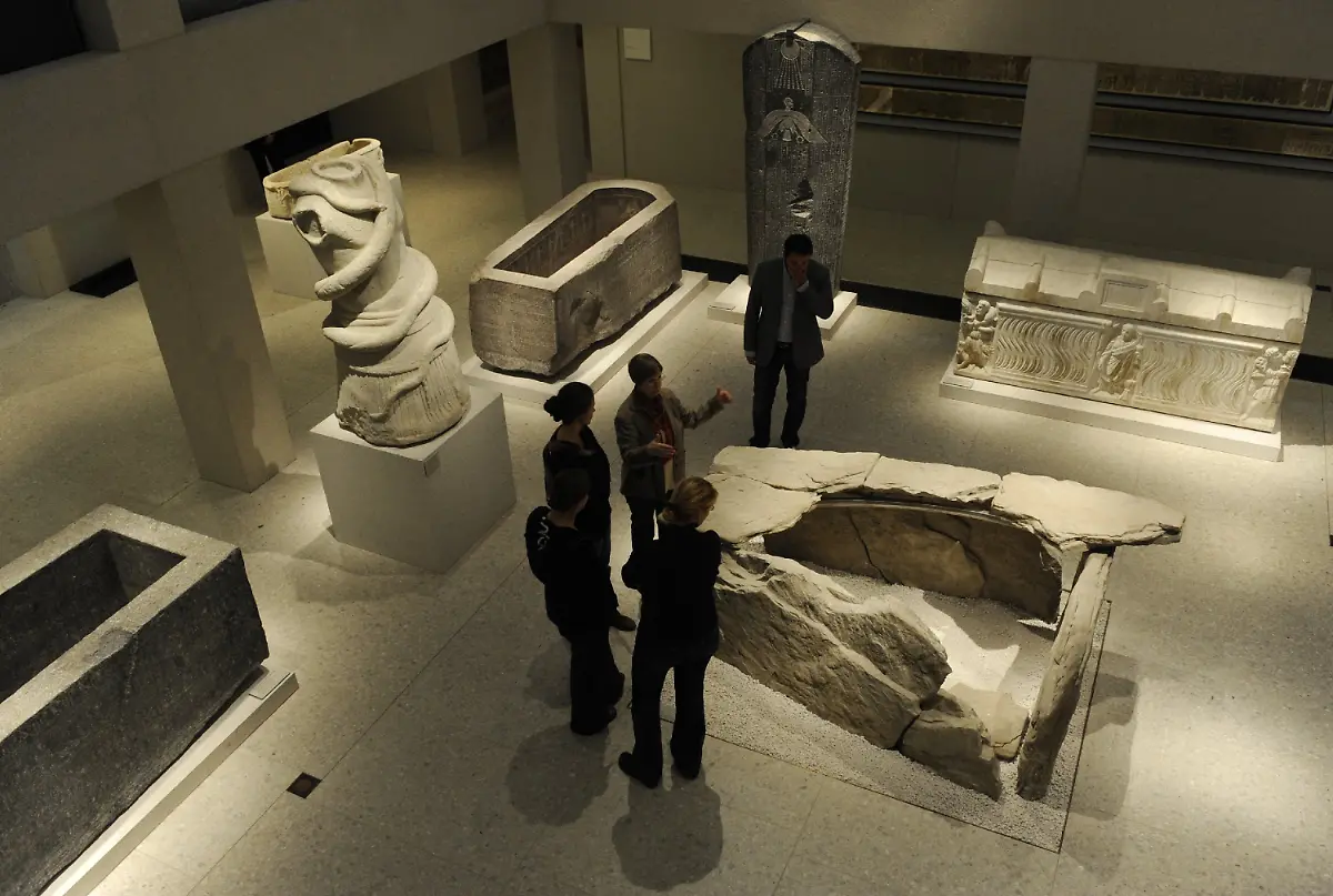 2mzo0923-jpg2257476697924689488