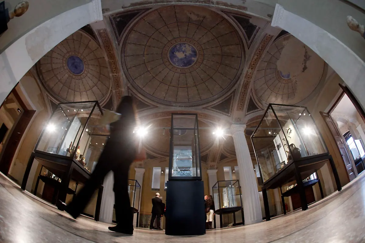 BER111-GERMANY-1015-03-JPG3645592990023797392