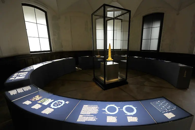 2mzr5411-jpg6738296025618840868