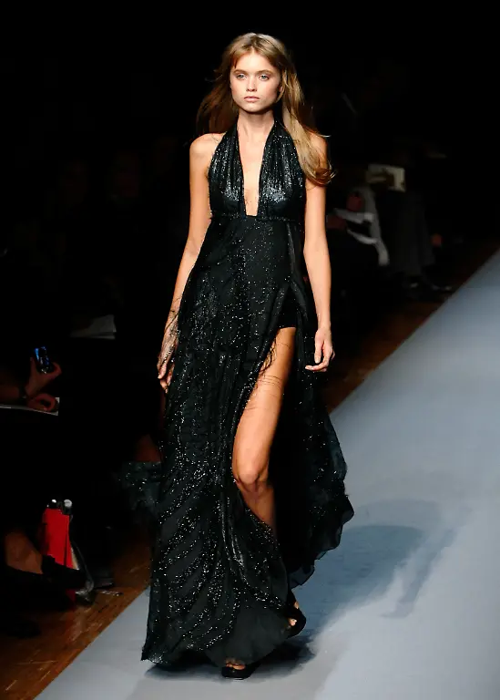 FRANCE-FASHION-MEU114-jpg4225110705758567273