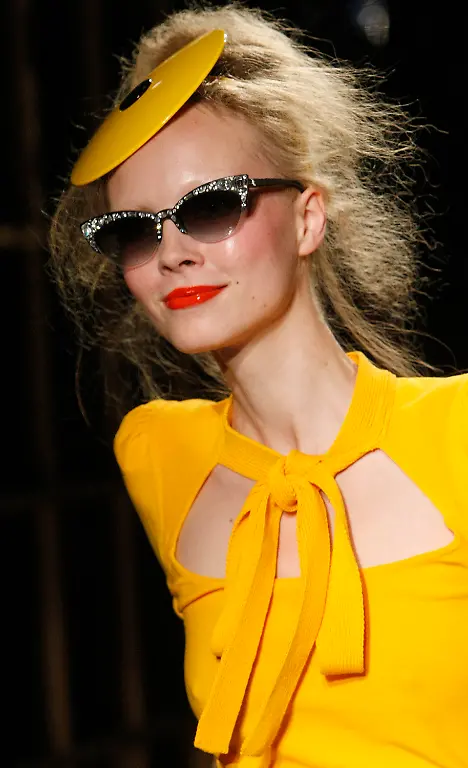 FRANCE-FASHION-XJB138-jpg1094599537958119483