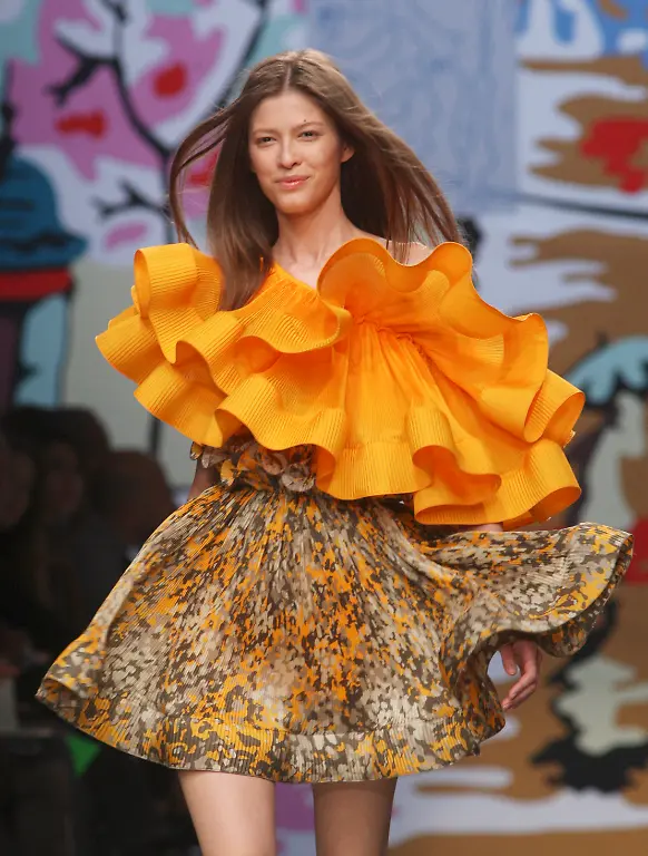 FRANCE-FASHION-PAR111-jpg2331412482098625857