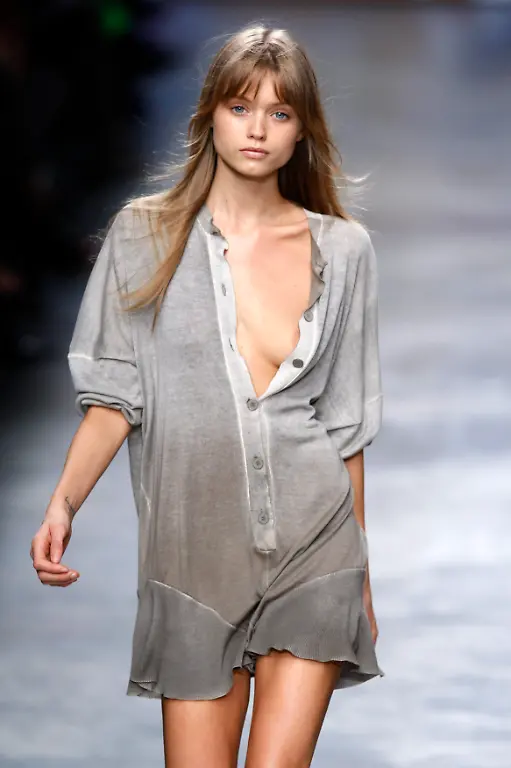 JNA119-FRANCE-FASHION-1005-11-JPG5127586927638177318