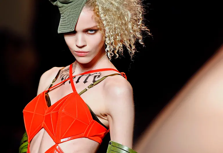 FRANCE-FASHION-XJB108-jpg853662317068844287