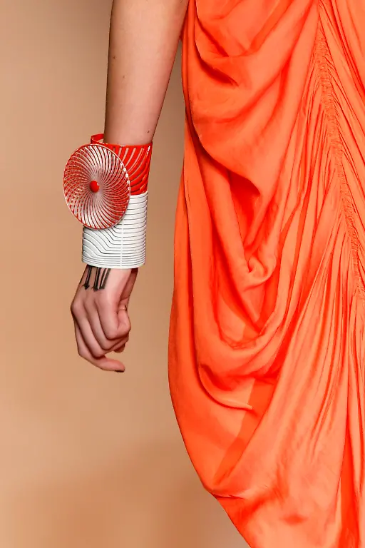 JNA19-FRANCE-FASHION-1003-11-JPG9043823370540598976