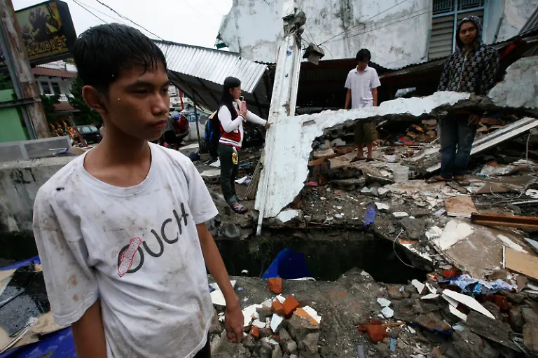 CORRECTION-Indonesia-Earthquake-DA108-jpg8845770096815995488