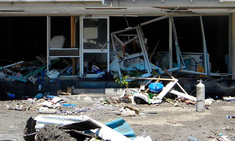 SGP802-QUAKE-SOUTHPACIFIC-0930-1B-JPG1170531455939802499