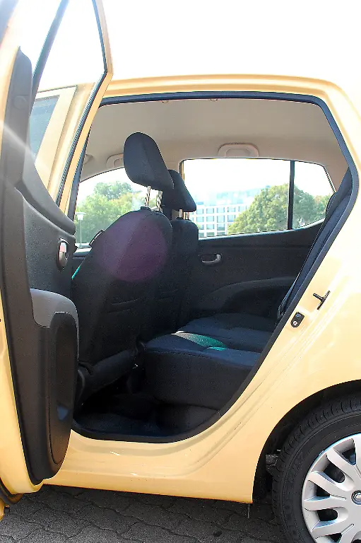 Hyundai-i10-25-08-2009-16-16-33